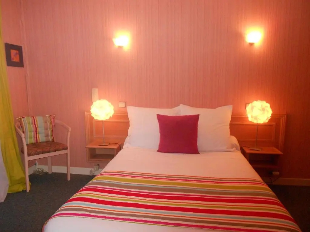 Standard Double room (full double bed)