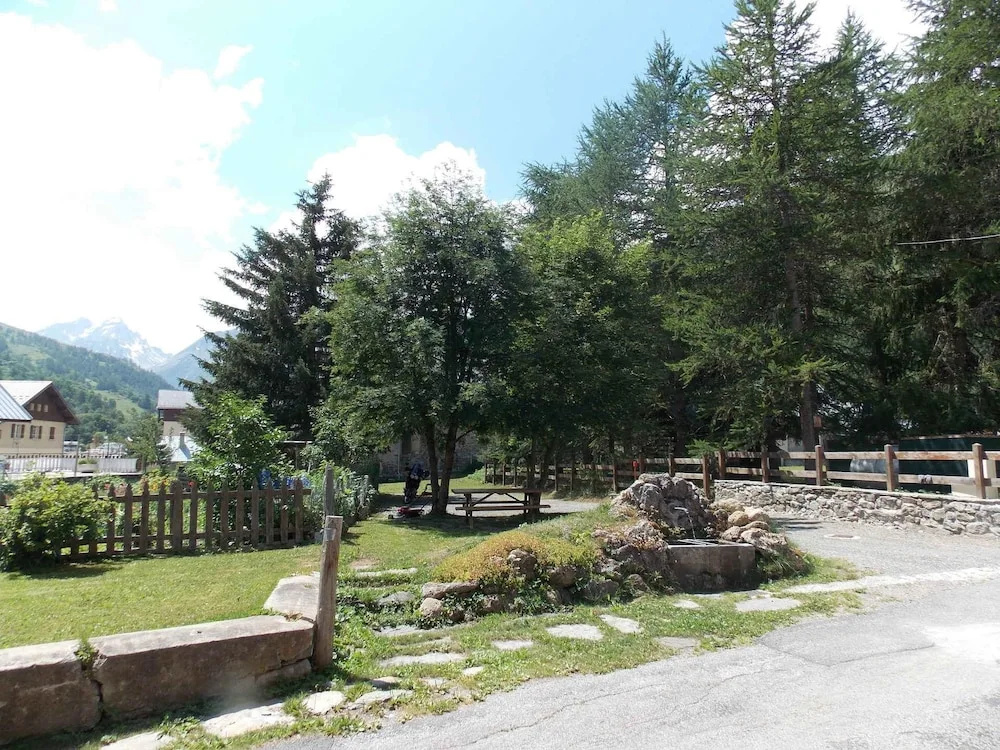 Alpe DE Virgile - Chez Mado : 5 Pièces 10 à 13 Personnes / 5 Rooms 10 to 13 People