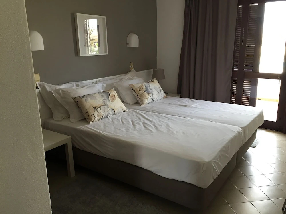1 Bedroom Apartment with balcony and with view