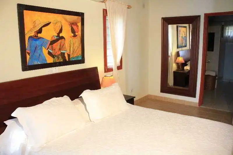 Coconut Grove Beach Resort - Chambres