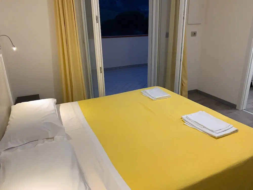 1 Bedroom Deluxe Double room (full double bed)