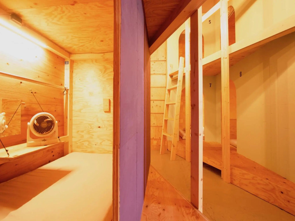 Ishigaki Guesthouse Hive - Hostel in Ishigaki Island
