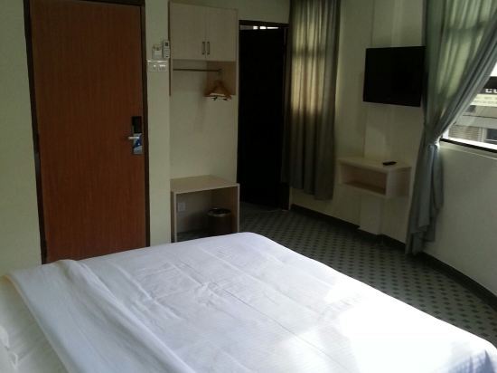 Merlin Hotel