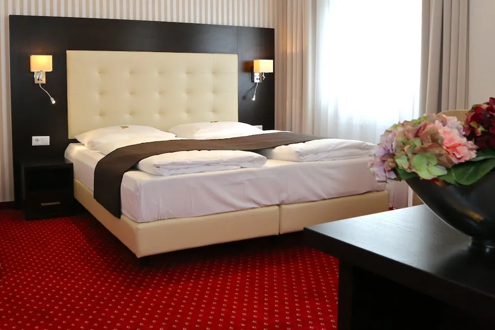 Economy room