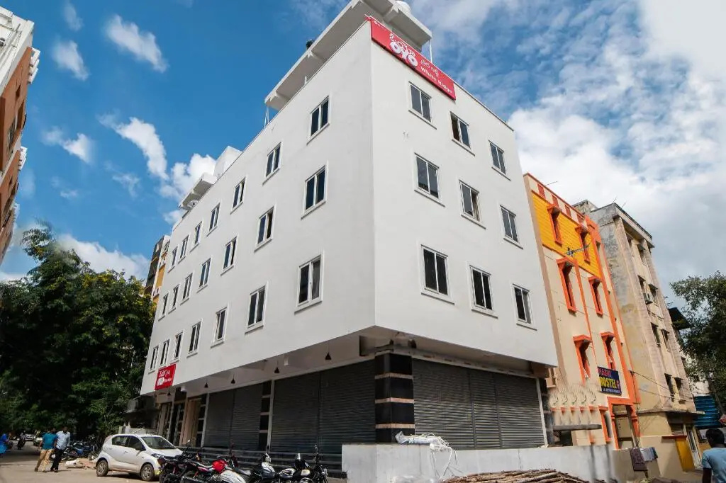 Hotel White Ridge by OYO Rooms