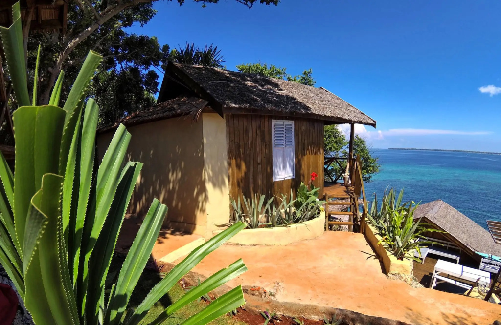 Standard room with balcony and with sea view