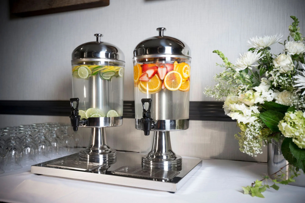 Holiday Inn Asheville East-Blue Ridge PKWY by IHG - Général