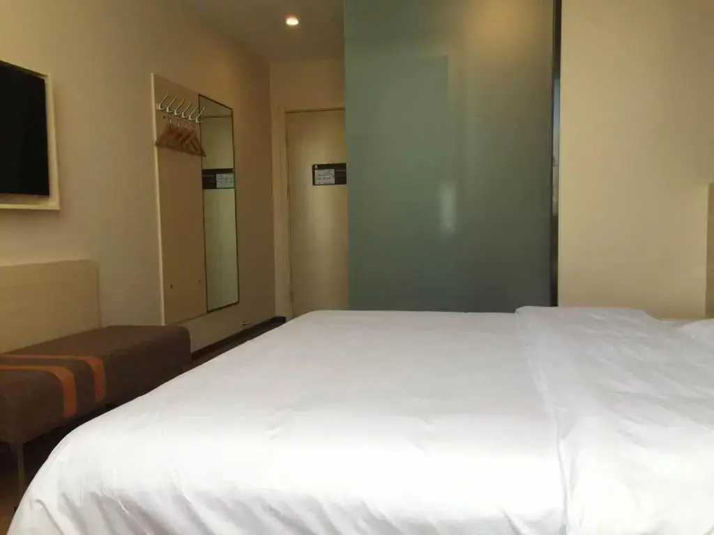 Super 8 Hotel Chengde Fengning Xin Feng Lu