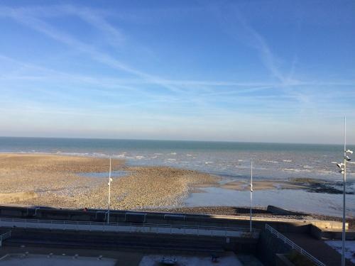 Beach & Waterfront
