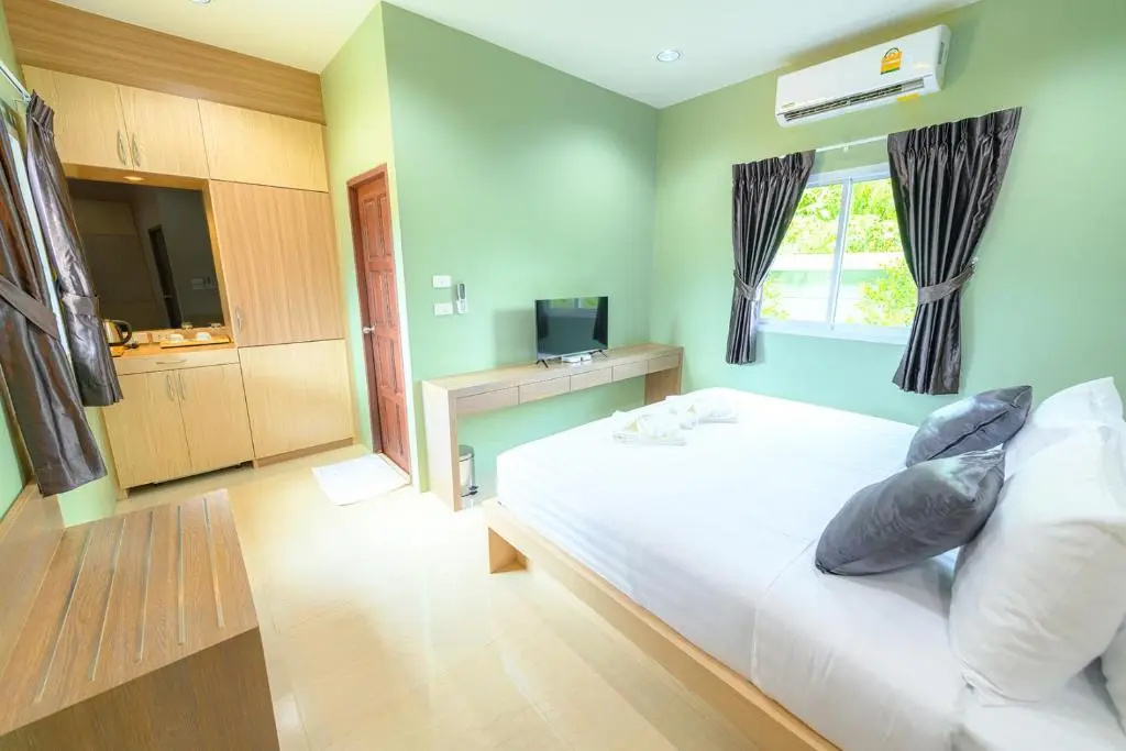 Standard Double room (full double bed)