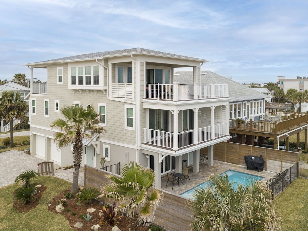 The View by Distinctive Beach Rentals