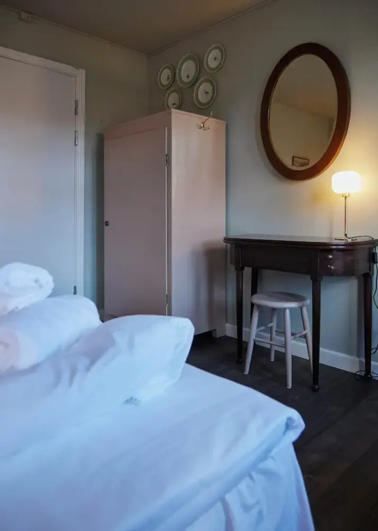 Comfort room