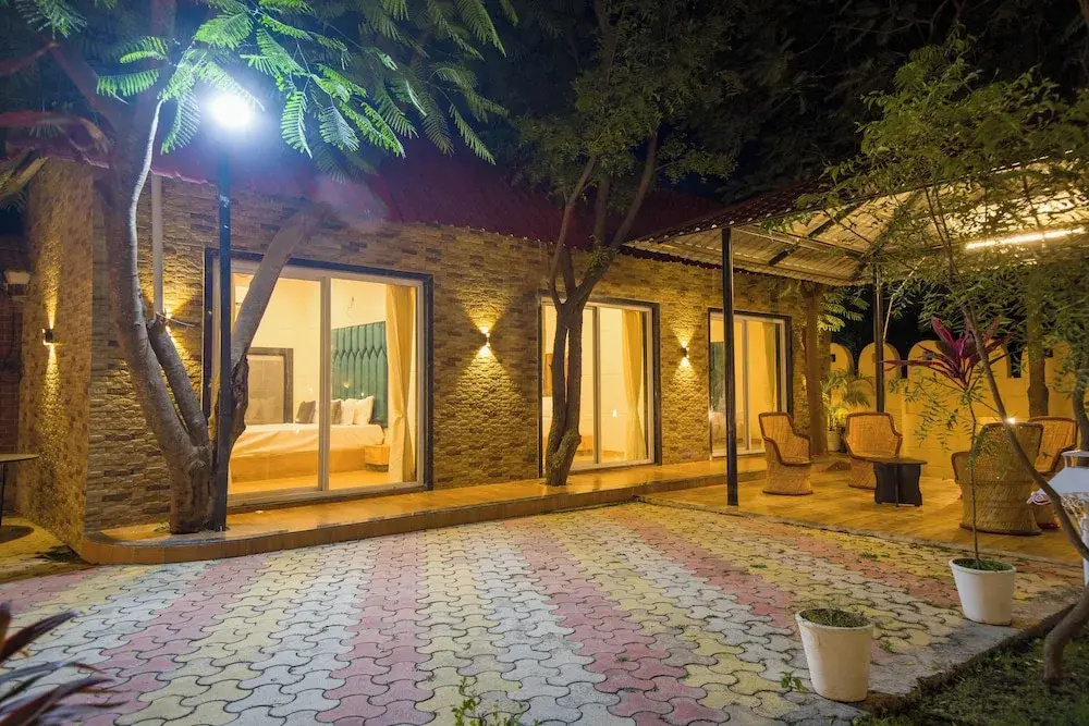 Alaya Stays 5BHK Roohmon's Farm Pvt Pool