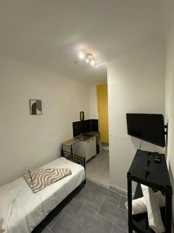 Comfort room