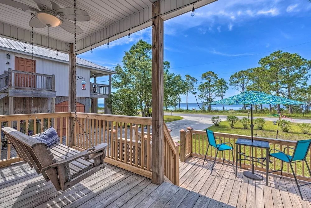 Stunning Views & Waterfront Fun: Aloe Bay Home