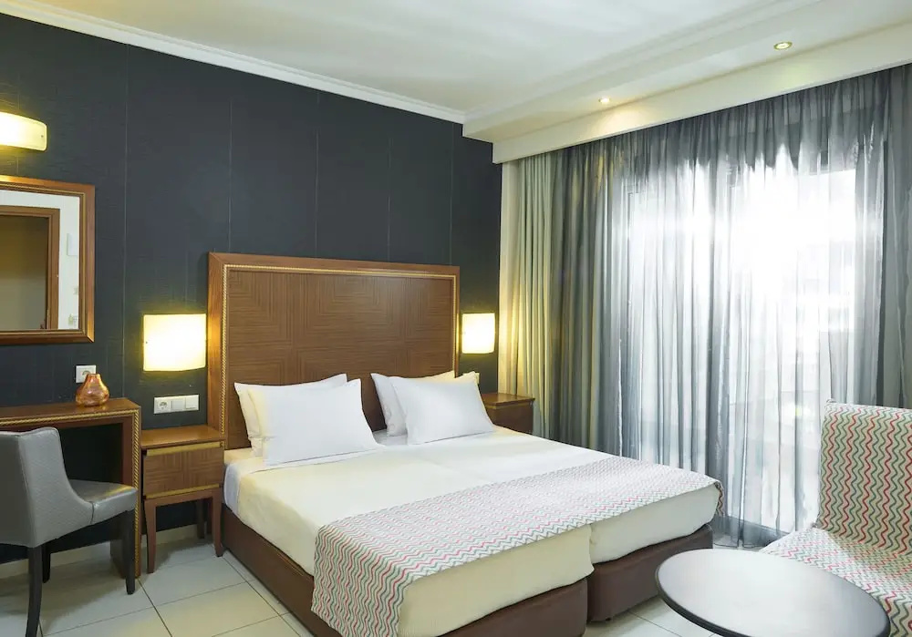 Standard Double room with balcony (full double bed)
