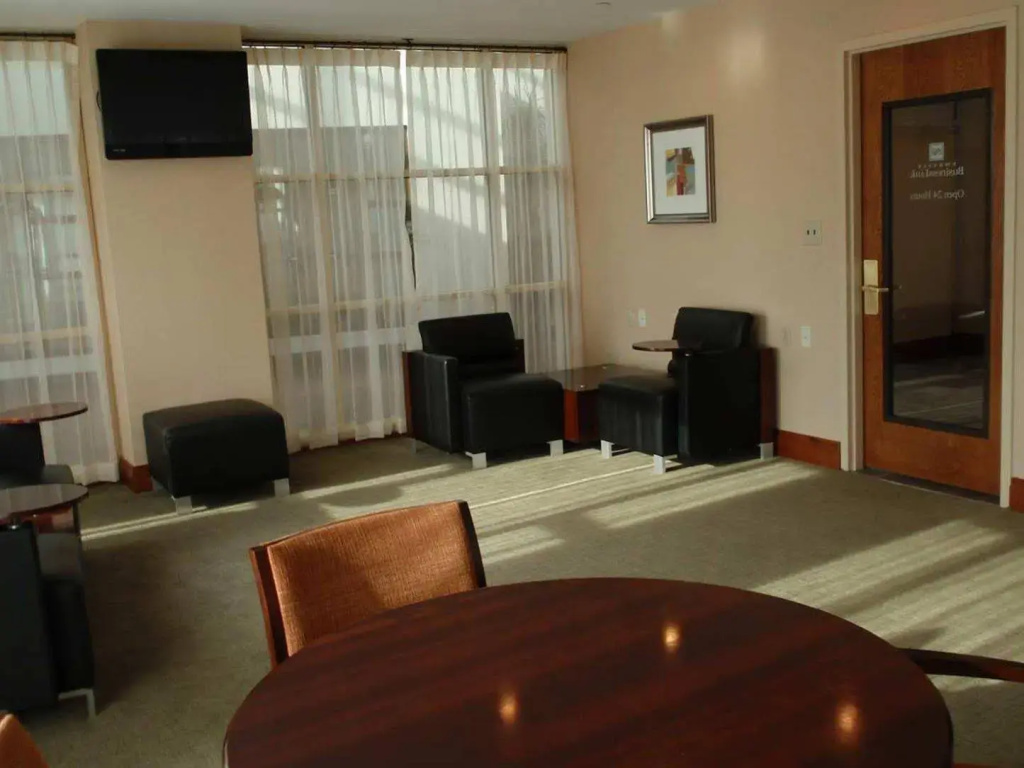 Embassy Suites by Hilton Parsippany - Général