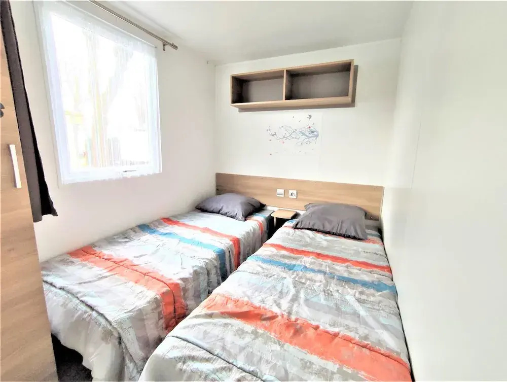 Voir la photo 4 — Mobil-Home Trois Chambres