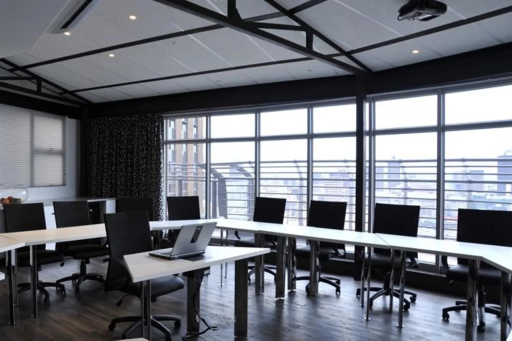 The Parktonian All Suite Hotel - фото 19