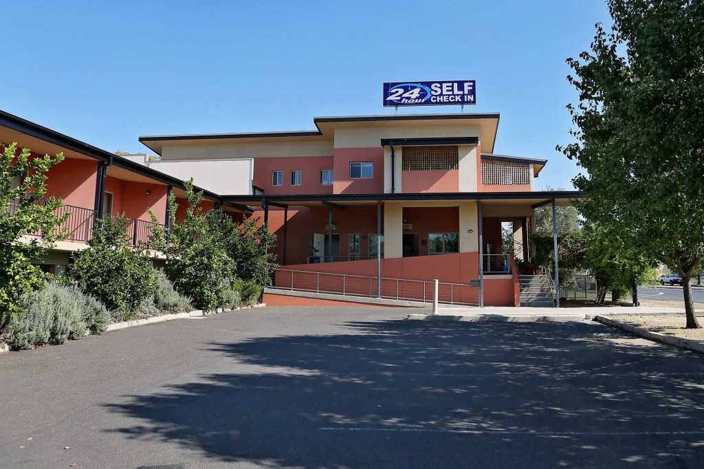 Forbes Victoria Inn — фото