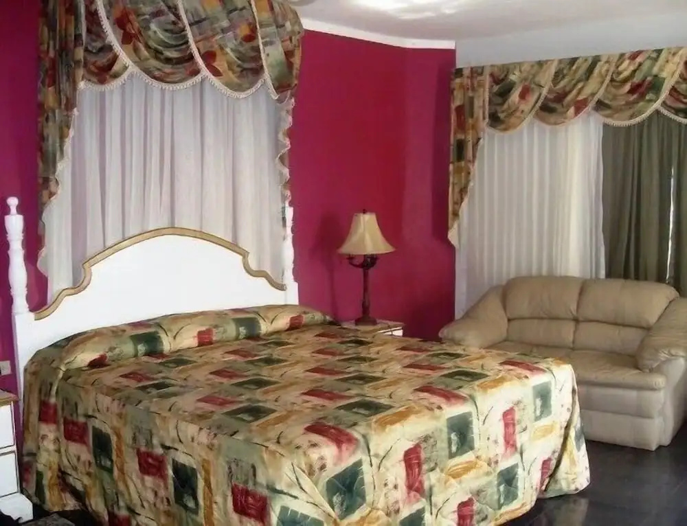 Executive Double room with balcony and with mountain view (full double bed)