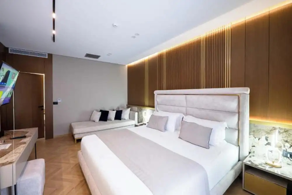 Standard Suite