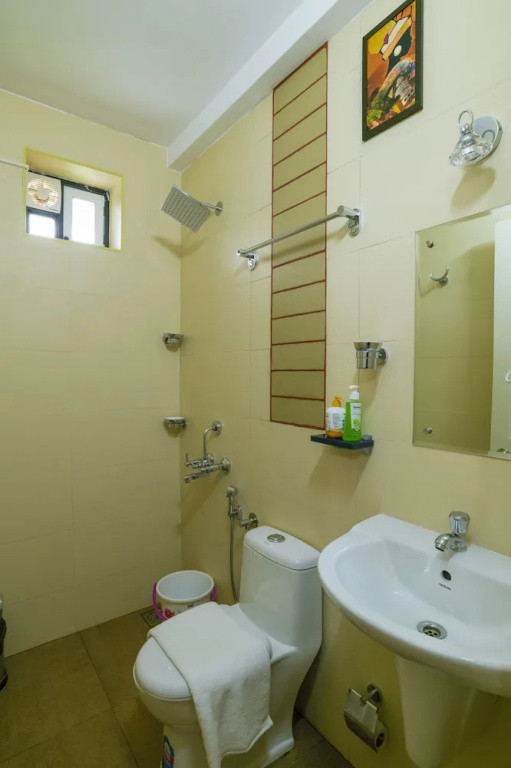 Blue Bell Airport Hotel - фото 10