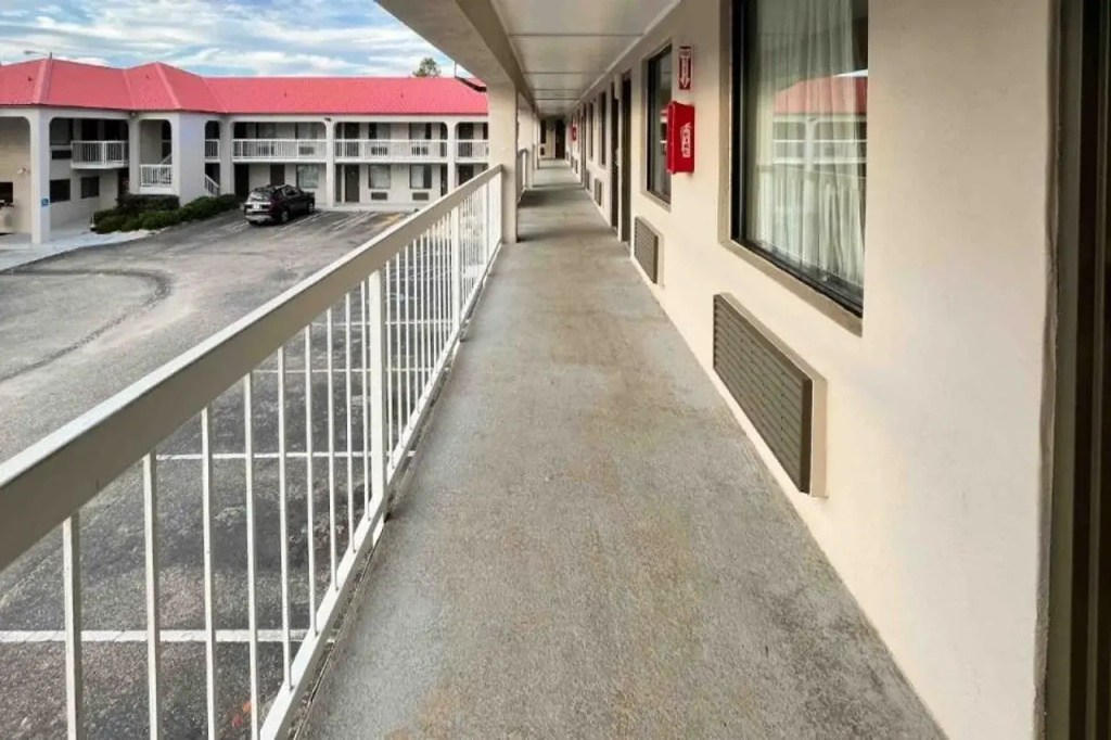 Motel6 Abbeville, AL