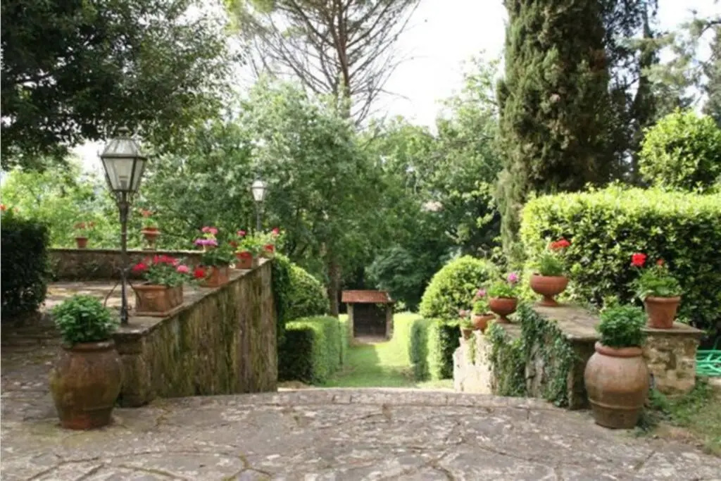 CASA LA TORRE un castello alle porte di Firenze