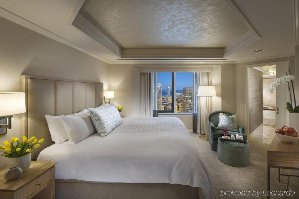 Four Seasons Hotel San Francisco at Embarcadero by null