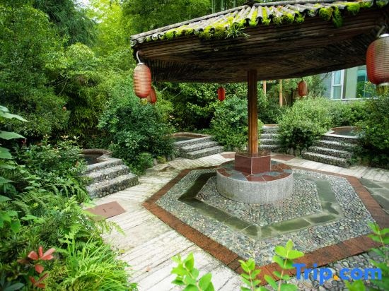 Hongya Qiliping Huasheng Hot Spring Hotel (Zero km) in Leshan