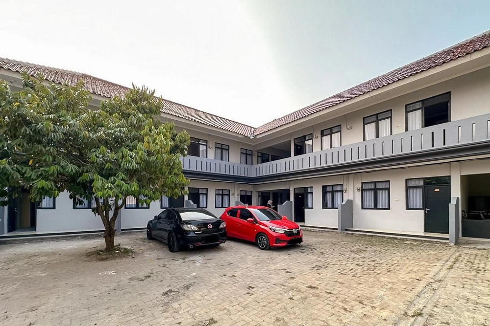 RedDoorz near Maulana Yusuf Stadium Serang