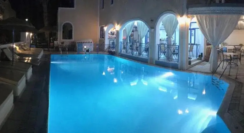 Pool
