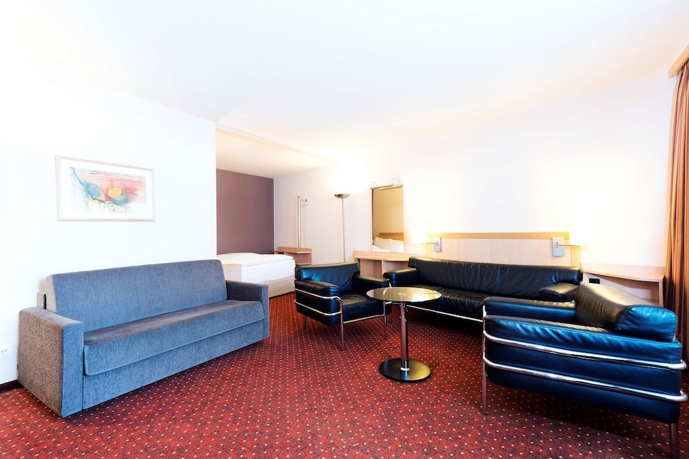 Superior Twin room (twin beds) — room photo 3