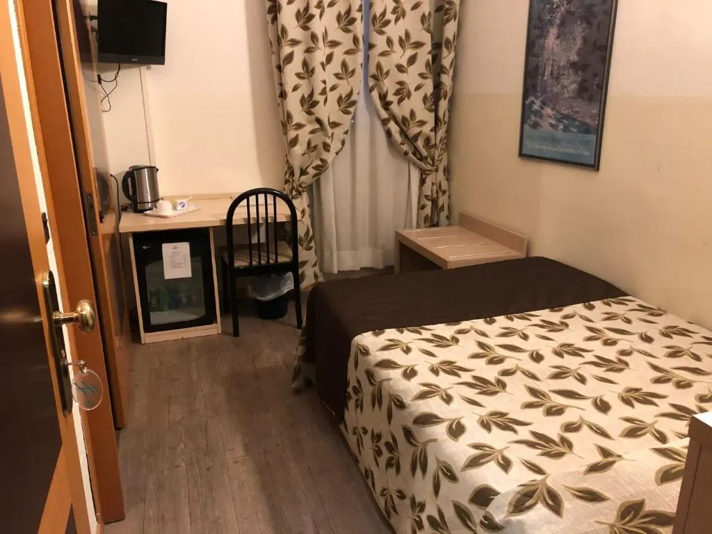 Hotel Holiday - Chambres