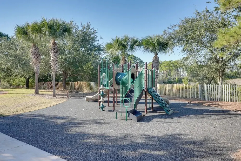 Beach Access: Port St Joe Home w/ Screened Patio!
