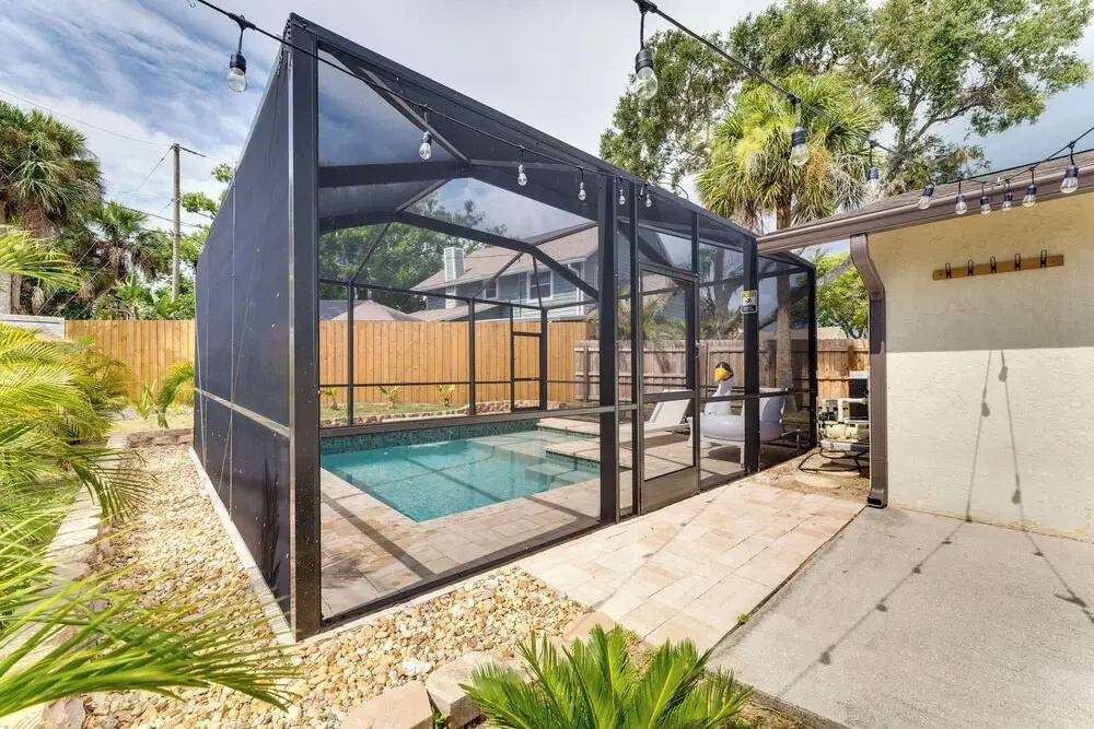 Nokomis Home w/ Screened Pool, 3 Mi to Beaches!