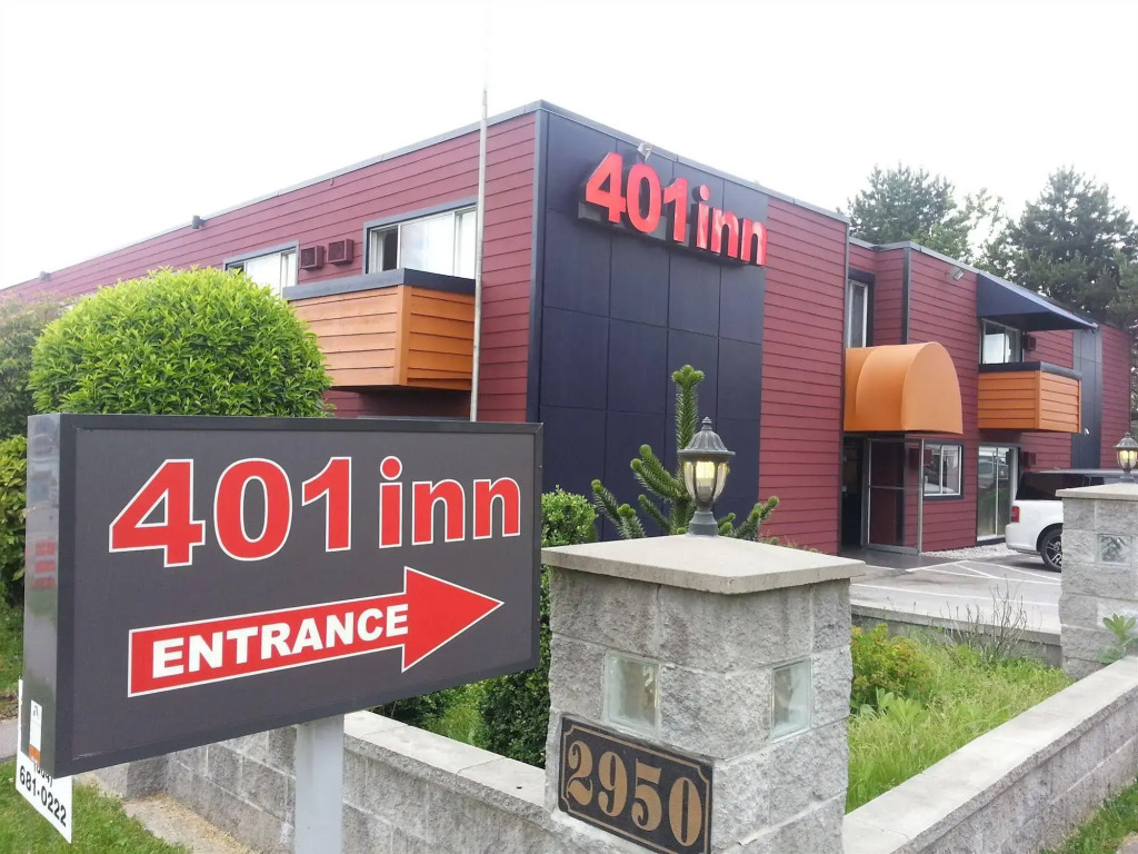 Coast Metro Vancouver Hotel - фото 33