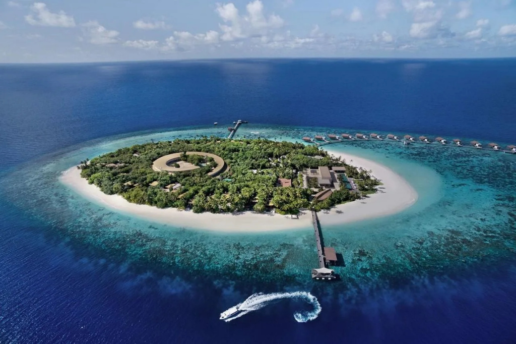 Beach & Waterfront