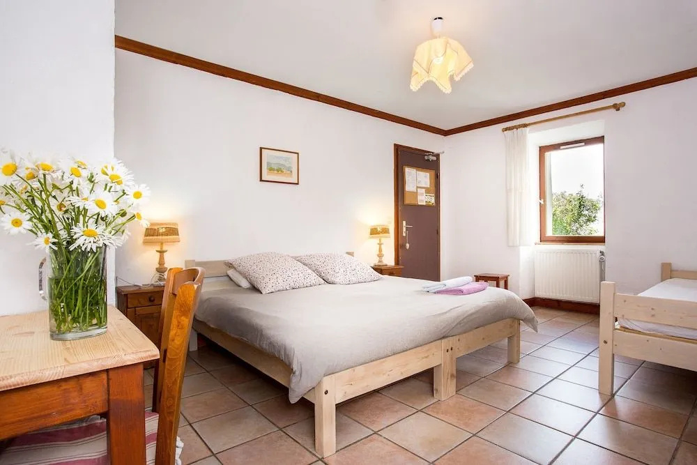 Voir la photo 4 — Gîte-Auberge de Montvilliers