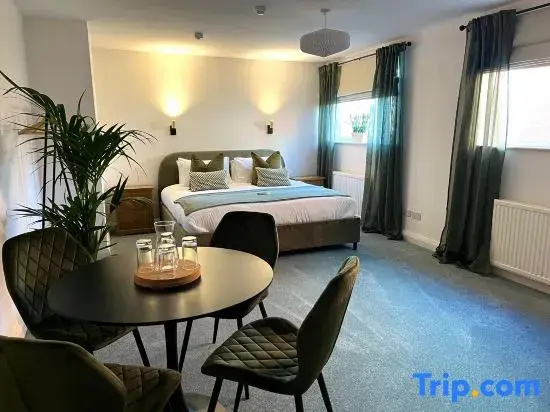 Deluxe Family Apartment