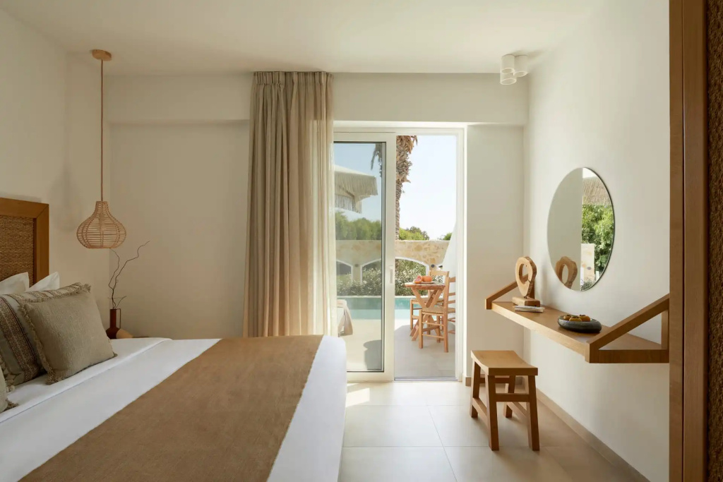 Superior room