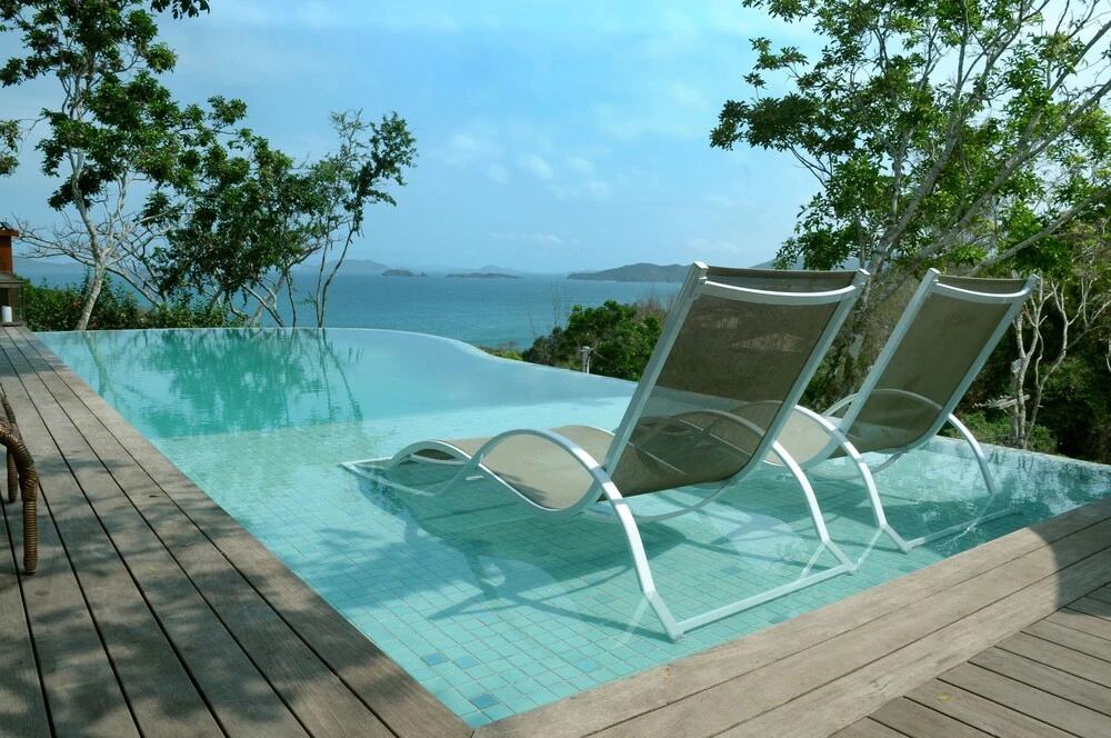 Beach & Waterfront