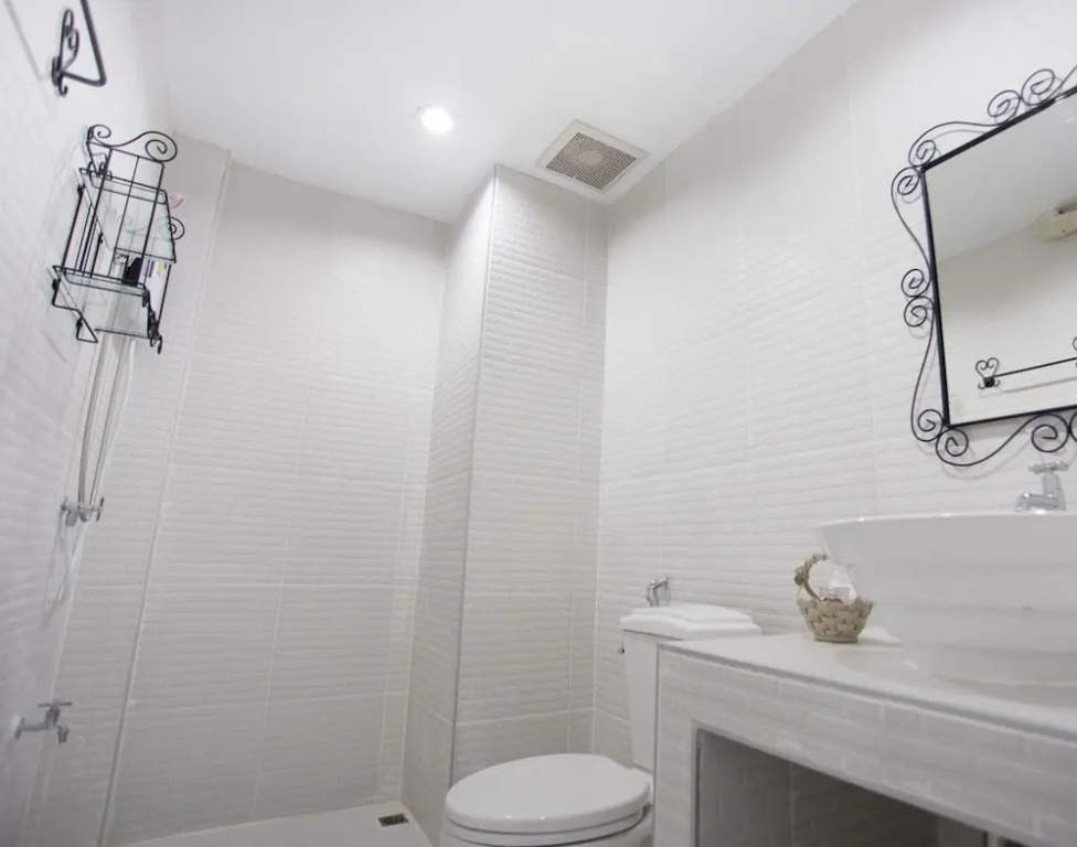 Superior Double room with balcony (full double bed)
