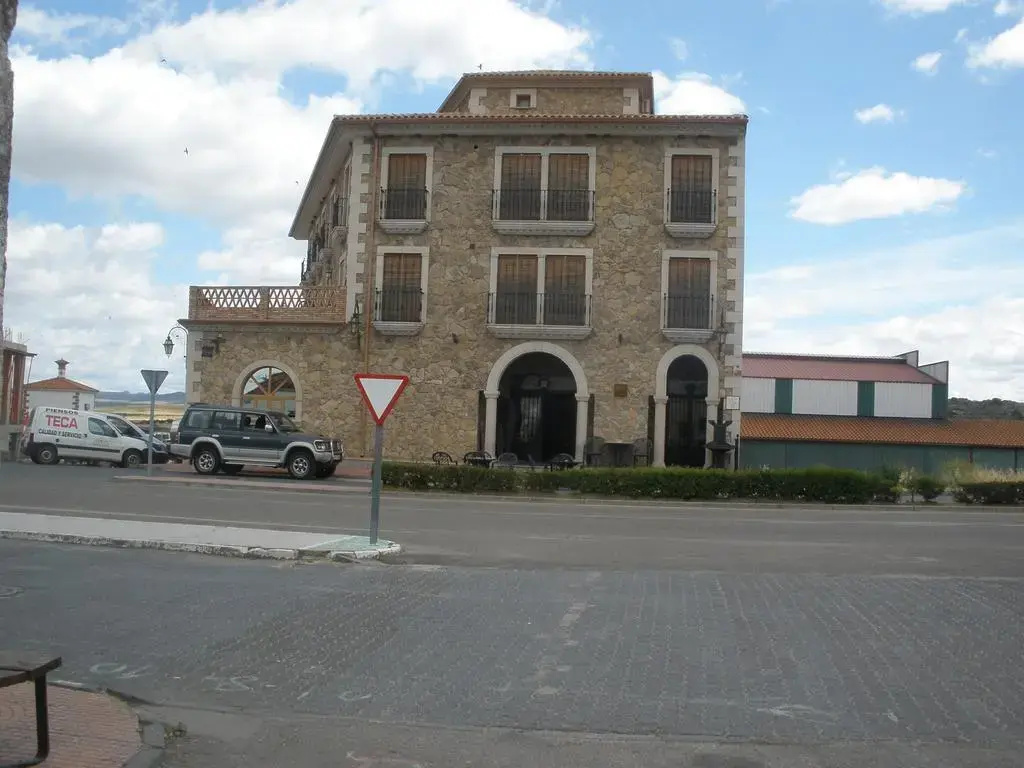 Complejo Peñafiel Caceres