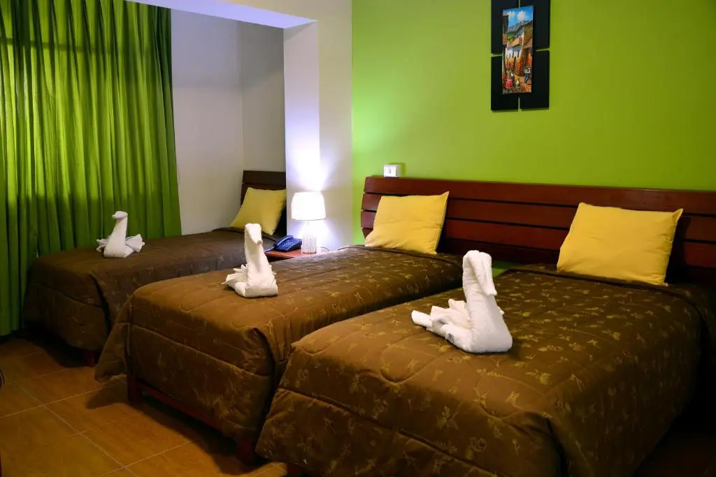 Standard Triple room