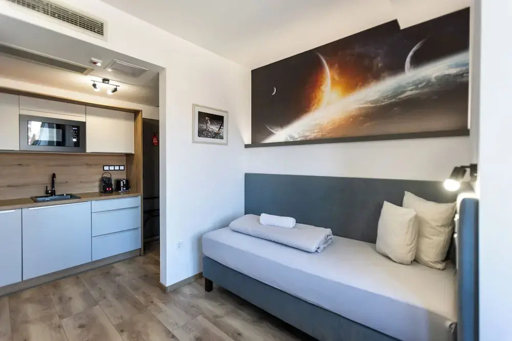 Double Studio (twin beds)