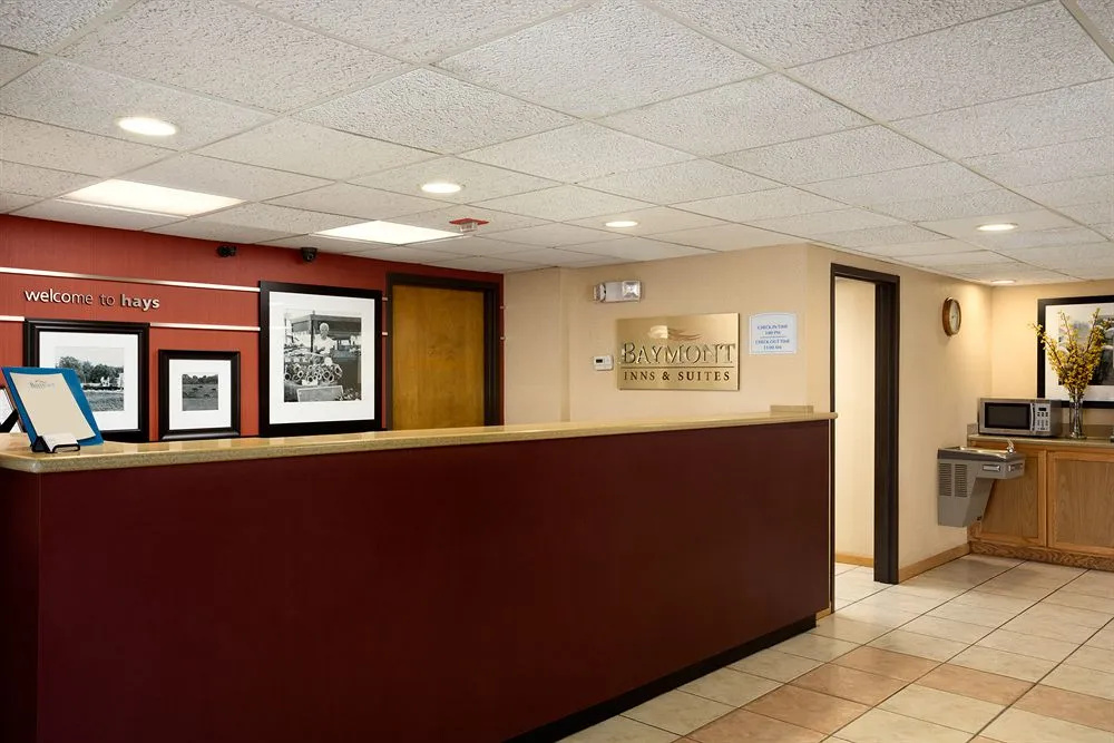 Lobby & Reception