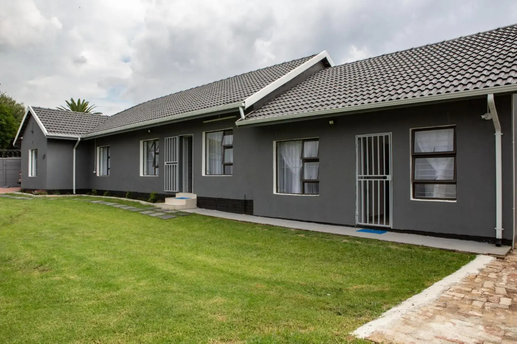 1 bed Willow Executive suites