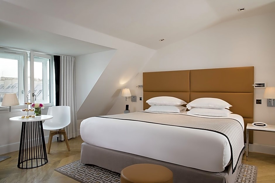Hotel R de Paris 109